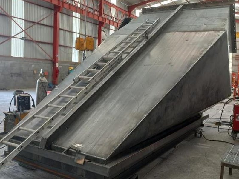 Industrial vessel fabrication Mexico